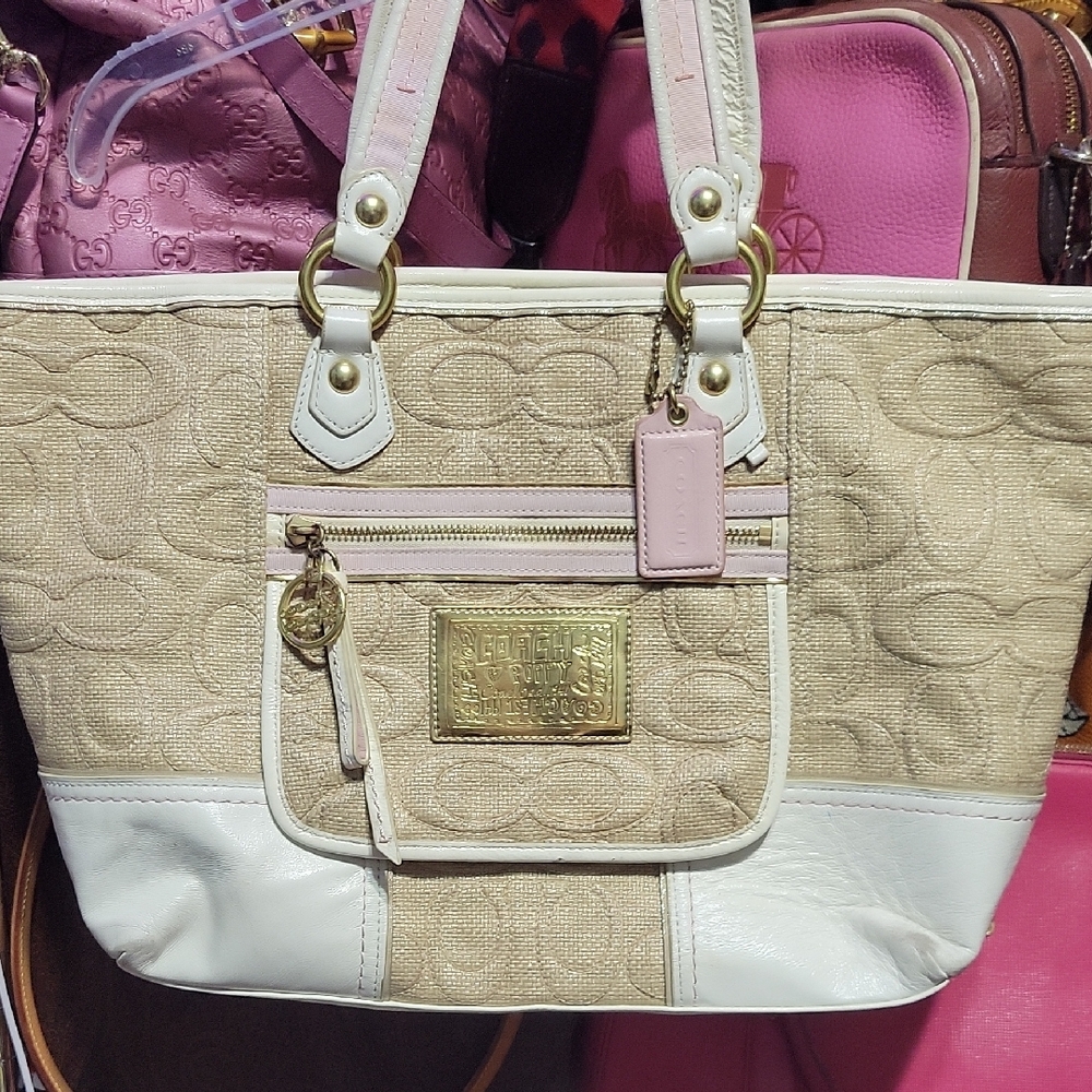 Coach Poppy Straw Beige and White Signature Tote. - Picture 2 of 14